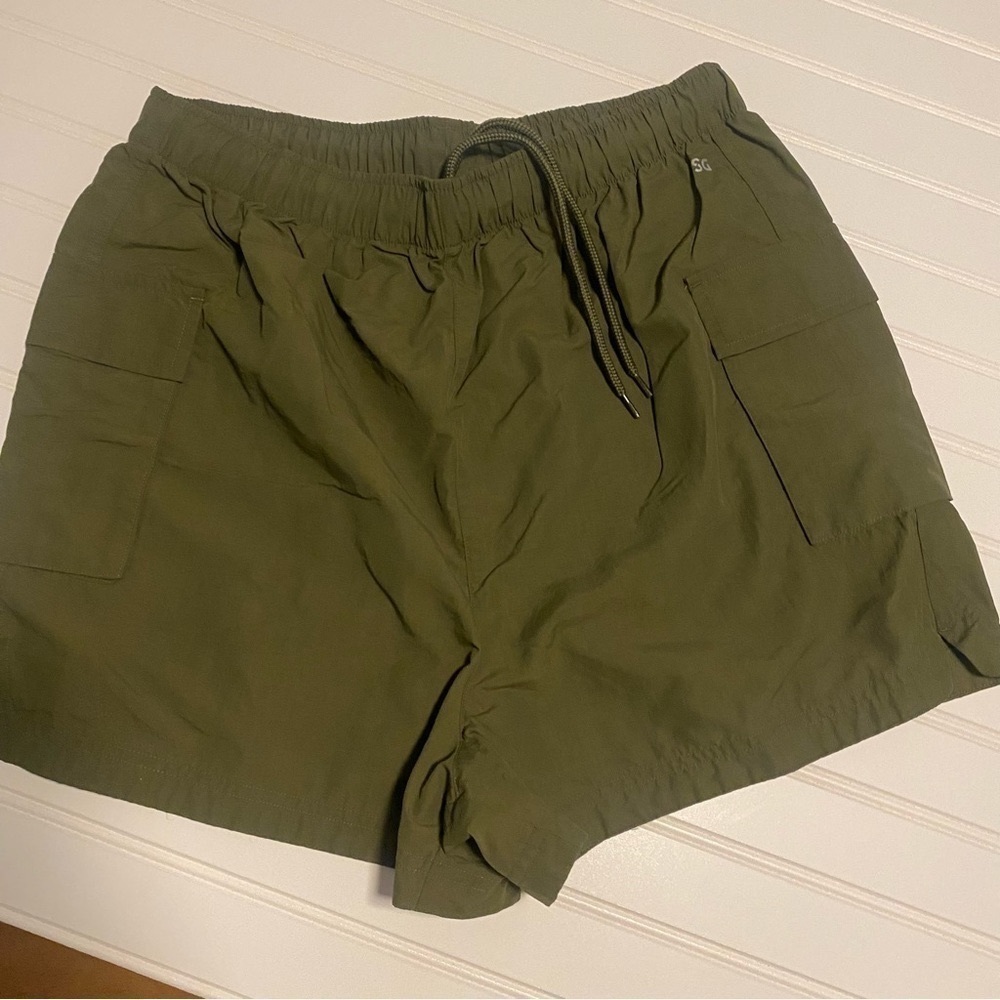 DSG Women’s Olive Shorts with Pockets and Drawstring Size Medium